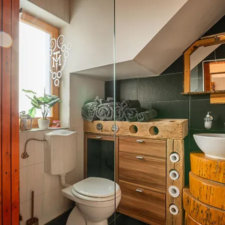 ヴィラ Luxury Vineyard Retreat Matej - Happy Trebnje